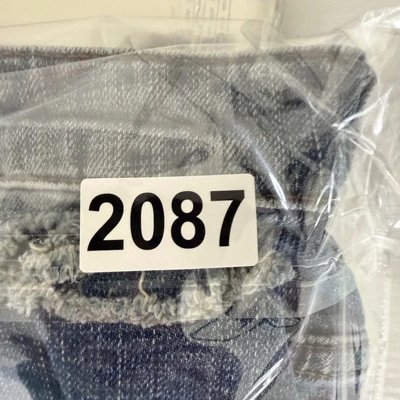 KUT From The Kloth Sophie Bermuda Distressed Denim Shorts Women's Size 16 Casual - Picture 11 of 12